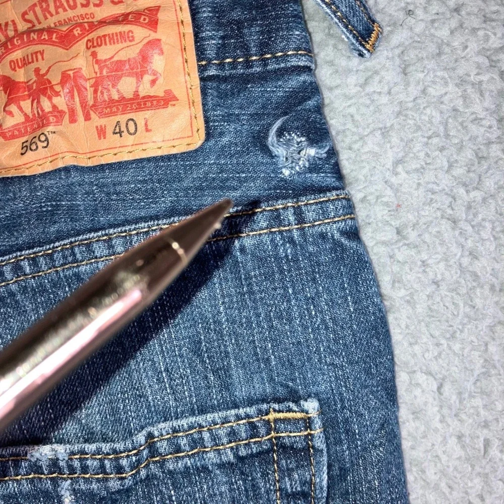 Levis 569 Denim Shorts Men 40 Blue‎ Loose Dark Wash Jorts Whiskered y2k Skater